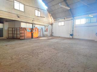 Nau industrial a Bulevar del Xúquer. Nave industrial ubicada en el polígono de cullera, con buen acce