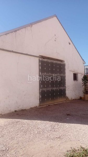 Foto d3919800-f354-4e32-8a6a-cc97b590f91b. Nau industrial a Sueca Sueca