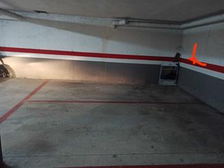 Aparcament cotxe a Llaurí. Oportunidad de comprar 2 plazas de garaje juntas en la población