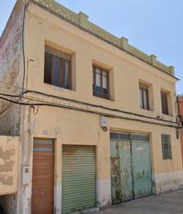 Pis a Pueblo de Cullera. Nave con buen acceso en zona raval de cullera situada en planta