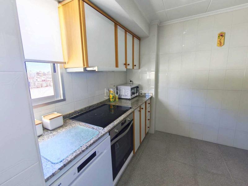 Foto eb236a6c-5f46-4d9e-9e13-7e36800da0a9. Pis a pueblo de Cullera Cullera