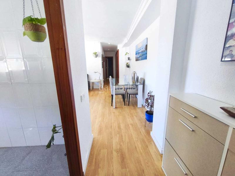 Foto f9045201-15e4-4a2f-9ad8-8cb0d57257bd. Pis a pueblo de Cullera Cullera