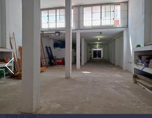Local Comercial a Sueca. Situado en las afueras pero todavía dentro de la ciudad, encontr