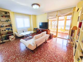 Pis a Sant Antoni. Se vende vivienda situada en san antonio,muy cerca de la playa y