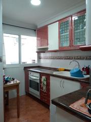 Pis a Pueblo de Cullera. Apartamento situado en la diagonal, arteria principal que conect