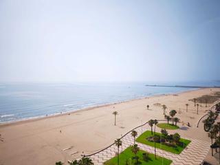 Flat en Sant Antoni. Situado en primera lnea de playa de cullera, en una zona con to
