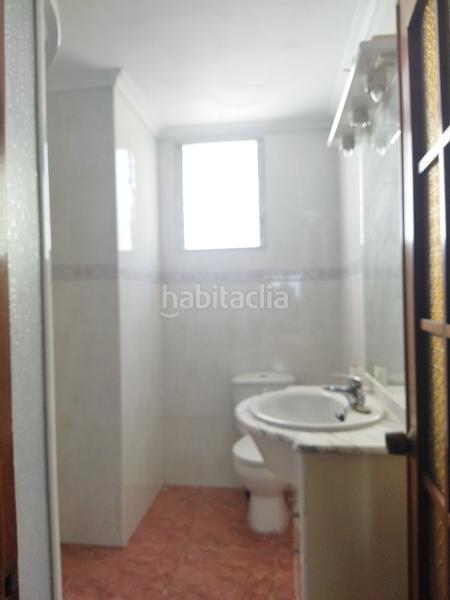 Foto e14582fb-90bf-4499-9c27-fd0642402075. Local commercial dans Favara