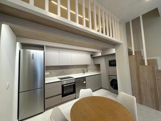 Pis a Favara. Se pone a la venta este encantador loft totalmente renovado y li