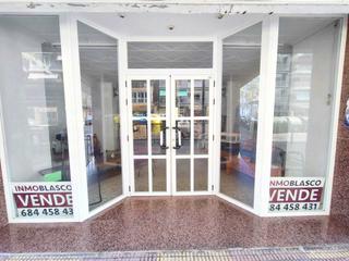 Local Comercial en Sant Antoni. Local comercial de 297 m construidos, distribuido en zona de tie