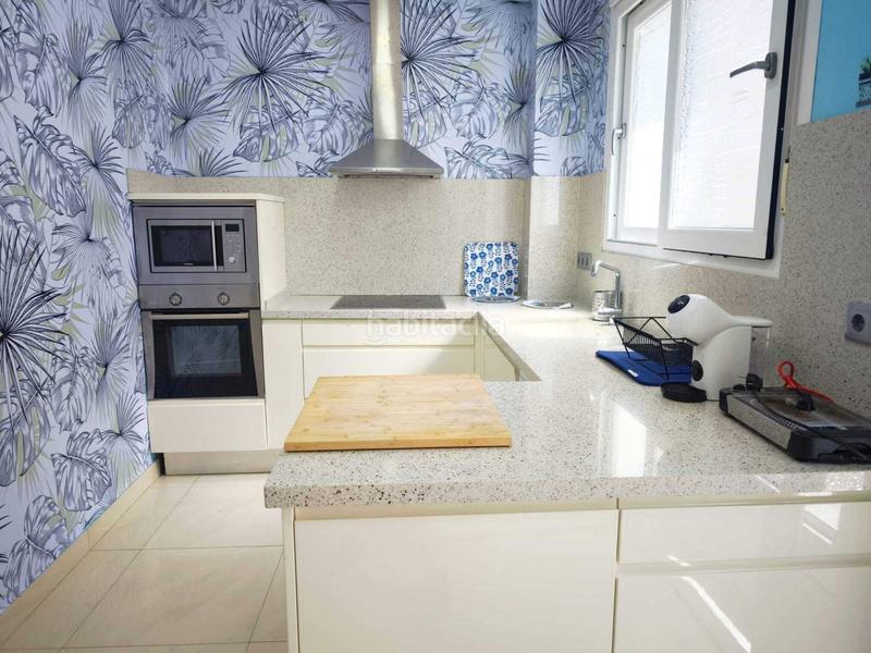 Foto 504a4c7b-f7e7-4b7d-9593-bb43405d694e. Reihenhaus mit heizung parking in Bulevar del Xúquer Cullera