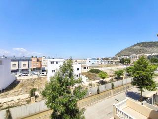 Maison jumelée à Bulevar del Xúquer. Precioso adosado de 4 plantas situado en la zona del bulevar del