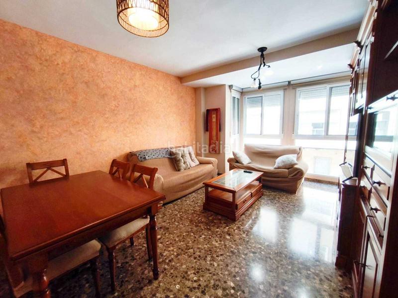 Foto 805bceda-d3b5-45ed-a6d1-def2a6c9b3fc. Piso se vende amplio piso , ubicado en una zona con excelente acceso desde la carretera principal y perfectamente comunicado co en Sueca