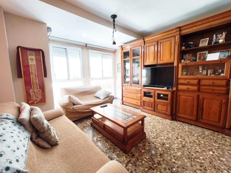 Foto 8bb98d04-4f0a-4c73-9eb5-5cfc640e4a70. Piso se vende amplio piso , ubicado en una zona con excelente acceso desde la carretera principal y perfectamente comunicado co en Sueca