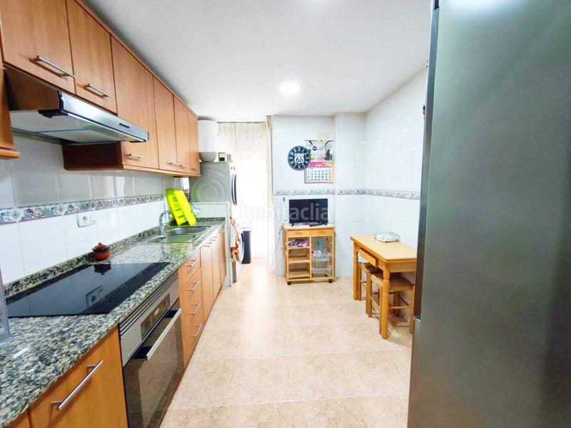 Foto b13d09f4-c749-42a1-a524-24b85d6602d4. Piso se vende amplio piso , ubicado en una zona con excelente acceso desde la carretera principal y perfectamente comunicado co en Sueca