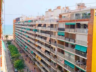 Pis a Sant Antoni. Apartamento reformado ubicado en la zona de san antonio, una de