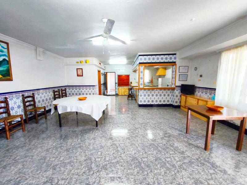 Foto df51343d-7175-4c5f-8ae5-595e9536fc16. Chalet avec piscine dans Llaurí