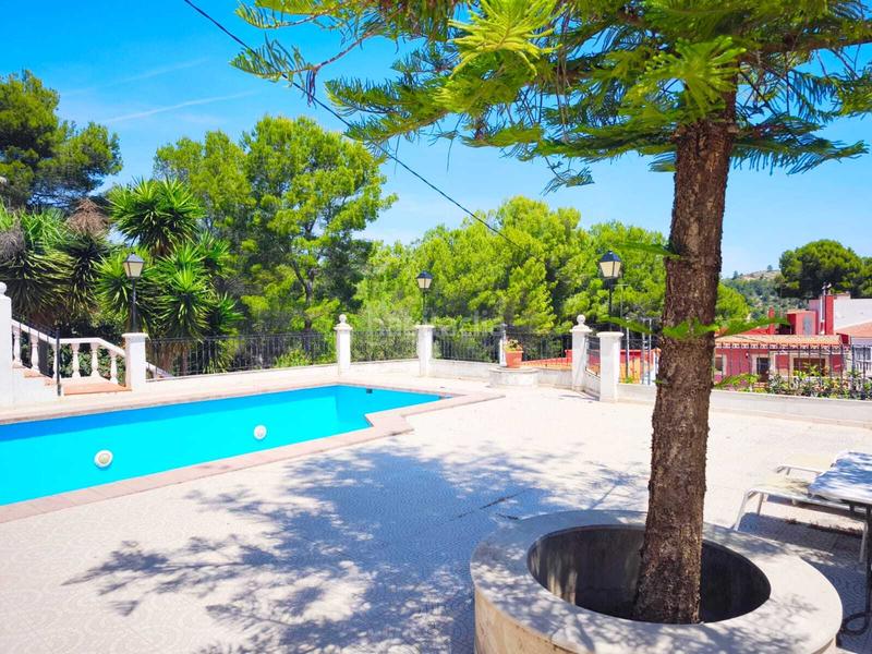 Foto efe84ad3-0d28-45b3-85c7-0d52a8141d69. Chalet avec piscine dans Llaurí