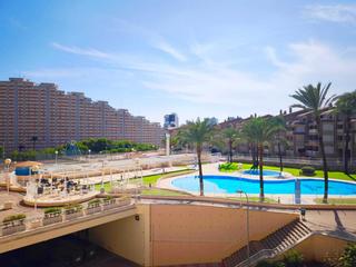 Flat in Racó. Precioso apartamento situado en la urbanización bahía park, una