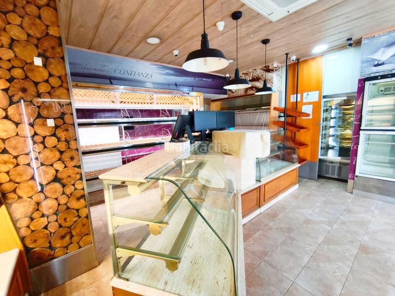 Foto 7cc34696-0dca-45cc-8591-21d515ec3404. Local commercial dans El Perelló Sueca