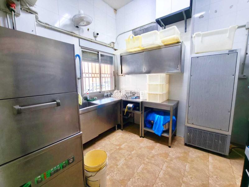 Foto c8354245-cb33-4295-91dc-f6d948a8cf60. Local commercial dans El Perelló Sueca