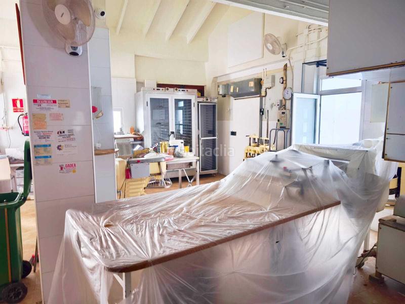 Foto d1264fb6-b602-4f33-88a7-dff7c8e0872e. Local commercial dans El Perelló Sueca