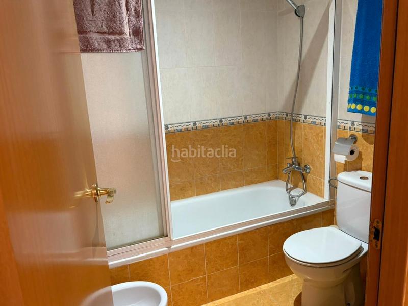 Foto b9b13acf-a4a3-4941-aa13-a9f8d269d004. Casa adossada amb aparcament piscina a Bulevar del Xúquer Cullera