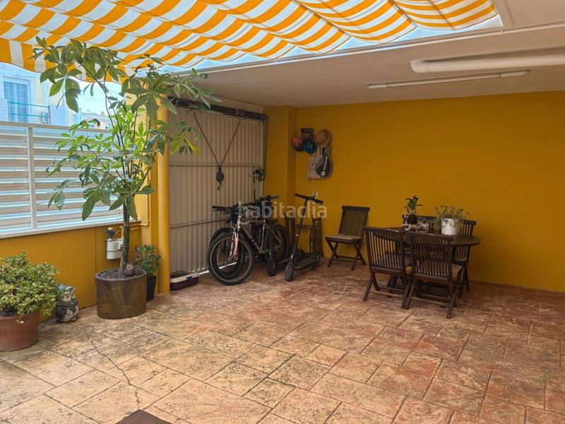 Foto e72cb4cb-efa7-4f17-8462-e2da31d7e014. Casa adossada amb aparcament piscina a Bulevar del Xúquer Cullera