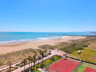 Pis en Sant Antoni. Se vende amplio y luminoso apartamento en el prestigioso edifici