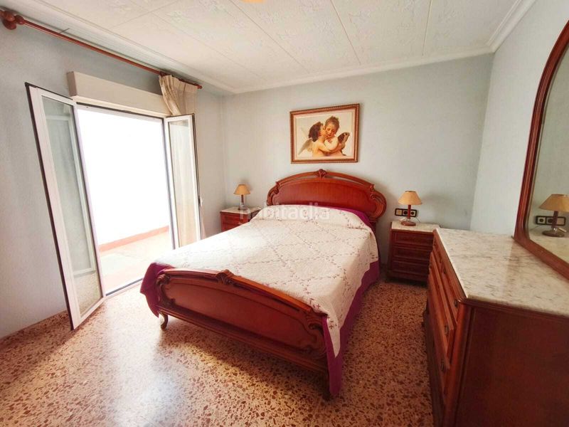 Foto 19ffe01f-2c92-416a-9a5f-0f4b4b9cbc3b. Casa amb aparcament a Sueca Sueca