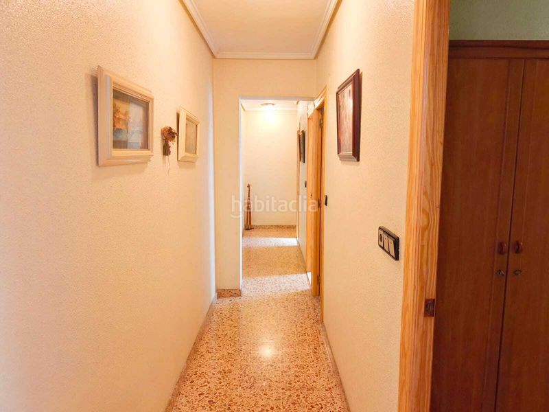 Foto aaaa8117-9f3e-4639-81c5-3437443c1f11. Casa amb aparcament a Sueca Sueca