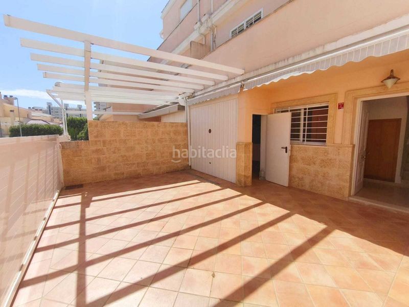 Foto 0f871b30-c29c-4e52-ba6f-955160d72f08. Casa adossada amb aparcament piscina a Racó Cullera