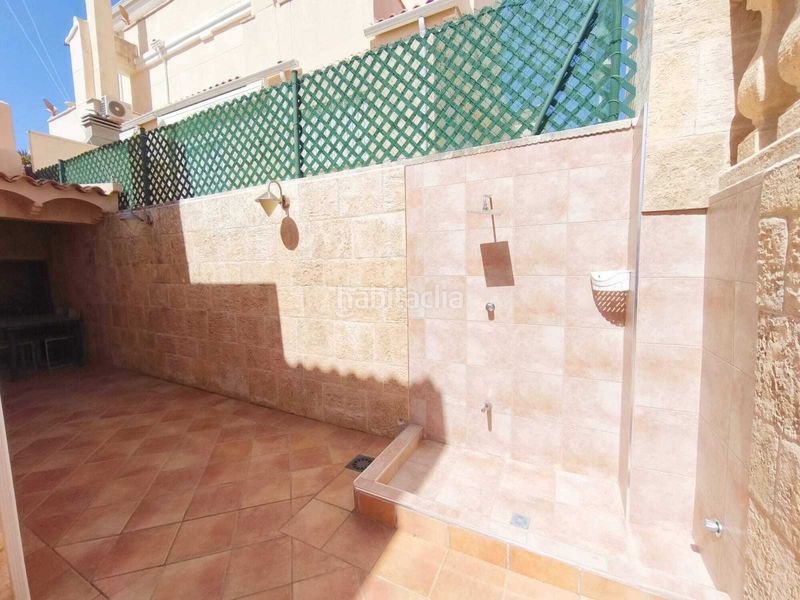 Foto 1381c082-c4d9-418a-86dd-677998772bc1. Casa adossada amb aparcament piscina a Racó Cullera