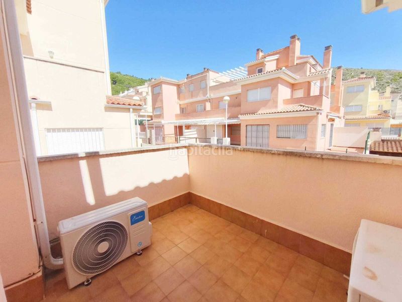 Foto 5ab6b27f-8b9b-42d7-b2e5-3198fb084ae0. Casa adossada amb aparcament piscina a Racó Cullera