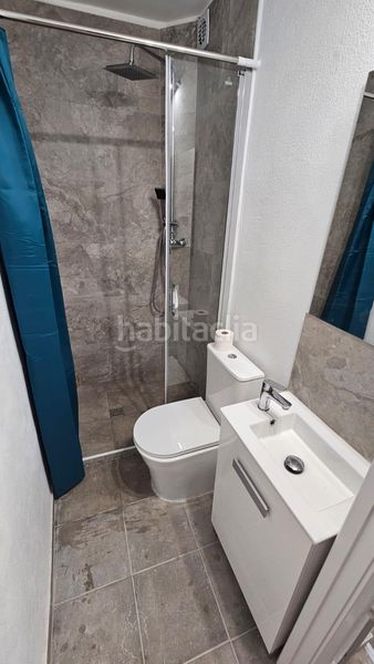 Foto a2a83a8c-d201-442c-bf57-3e8ef2dfeb39. Aparcament cotxe a Sueca Sueca