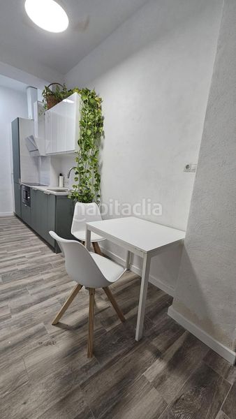 Foto c936c7a6-fbc9-40db-9235-81df73529a6a. Aparcament cotxe a Sueca Sueca