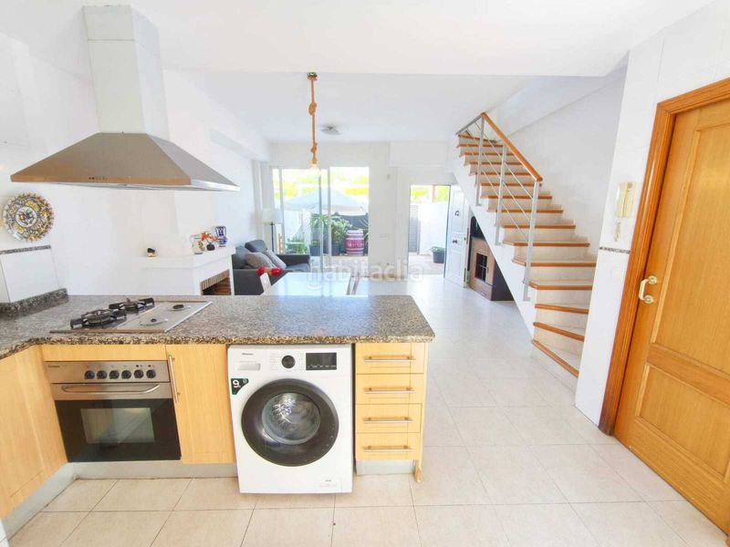 Foto 10b20de8-01a6-447e-b634-4bd66edeed00. Casa adossada amb aparcament a Bulevar del Xúquer Cullera