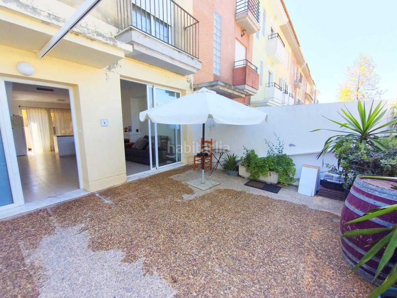 Foto ec789217-d0af-439a-b196-2f83c1538c61. Casa adossada amb aparcament a Bulevar del Xúquer Cullera