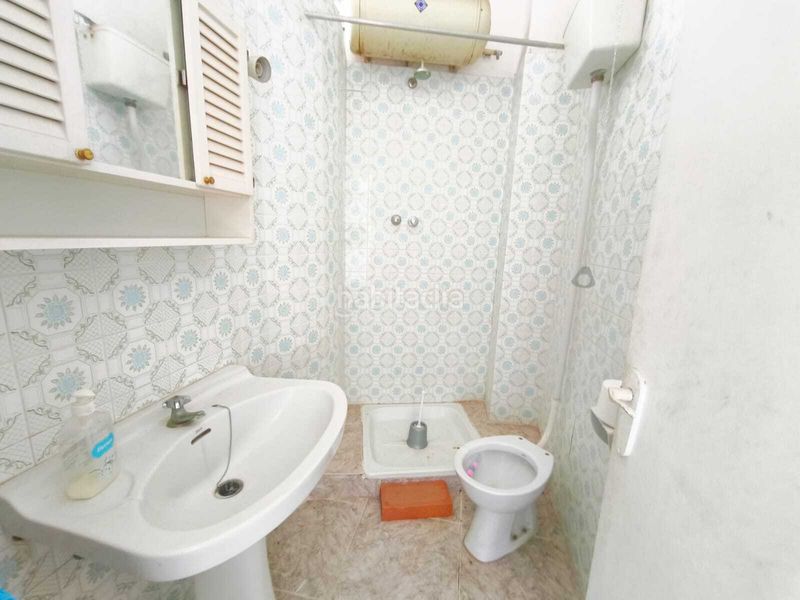 Foto 8de9ae10-ebaa-42d0-8d3a-3a8b65607d6f. Local comercial a Sant Antoni Cullera