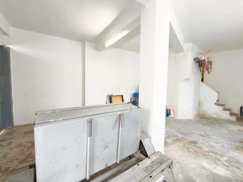 Foto f9525a39-0202-480d-b9bd-51292a6181e3. Local comercial a Sant Antoni Cullera