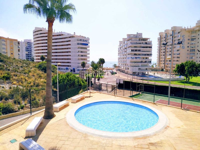 Foto 779cec44-f750-4355-923b-d567ecac7d67. Casa adossada amb aparcament piscina a Racó Cullera