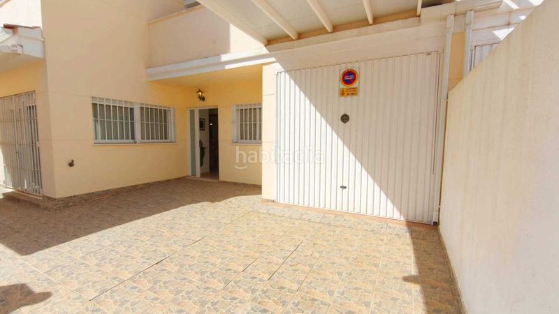 Foto d998e627-3107-435f-8780-9e258ec26448. Casa adossada amb aparcament piscina a Racó Cullera