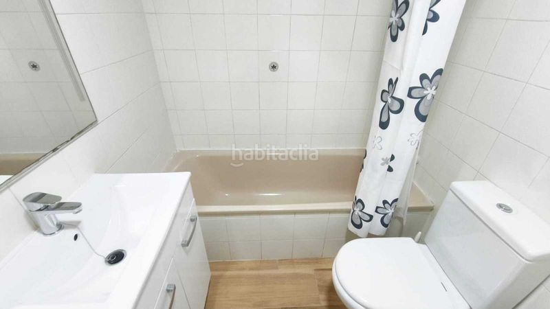 Foto a85513a3-065b-4d71-b91e-f815988ee700. Pis a pueblo de Cullera Cullera