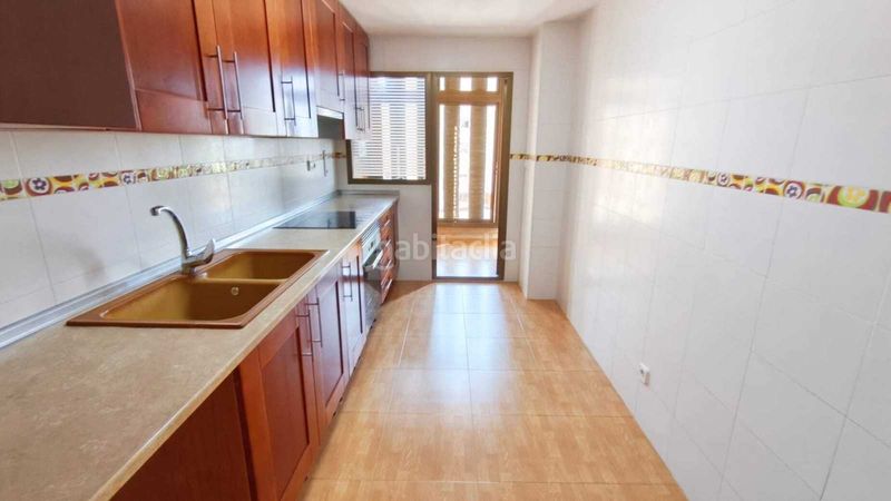 Foto e4b64d4d-72c8-4465-8ad3-703b6ce6d443. Pis a pueblo de Cullera Cullera