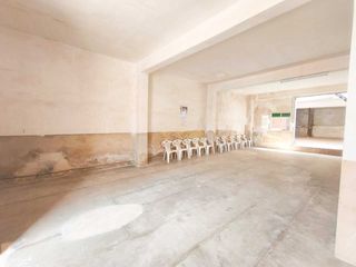 Casa a Pueblo de Cullera. Propiedad ubicada en la zona del raval de cullera, una zona tran