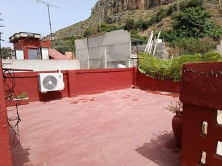 Casa in Pueblo de Cullera. Situada en el tradicional y pintoresco barrio de sant francesc,