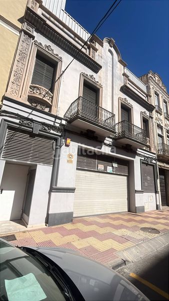 Foto 0c56b29f-040d-4b65-b666-4d29995c59c2. Aparcament cotxe a pueblo de Cullera Cullera
