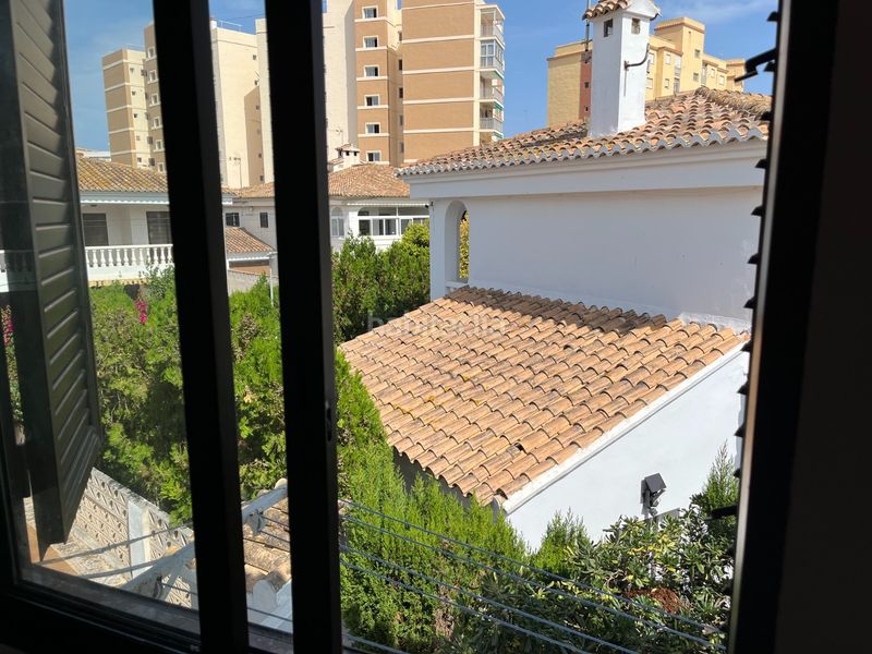 Foto 0dad36a8-be84-464e-b08e-dad5057564cd. Casa adossada amb aparcament a Mareny Blau Sueca