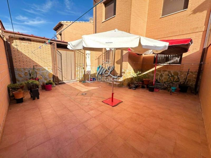 Foto e44ee5fc-e4b1-4170-8285-ea8e5f53a9c4. Casa adosada chalet adosado en venta en Sonseca