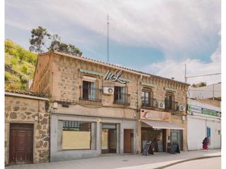Reihenhaus in Santa Bárbara. Casa adosada en el paseo de la rosa