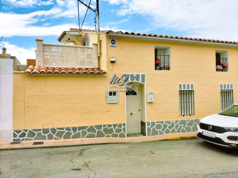 Foto 3c6c6a01-954a-450f-a056-a5970d7aa542. Casa adossada amb calefacció a Camarena